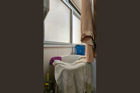 Apartamento à venda com 98m², 3 quartos e 2 vagas Apartamento à venda com 98m², 3 quartos e 2 vagasÁrea de Serviço