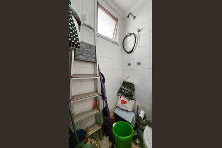 Apartamento à venda com 98m², 3 quartos e 2 vagas Apartamento à venda com 98m², 3 quartos e 2 vagasBanheiro de Serviço