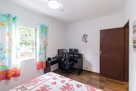 Casa à venda com 150m², 3 quartos e 2 vagas Casa à venda com 150m², 3 quartos e 2 vagasQuarto 3