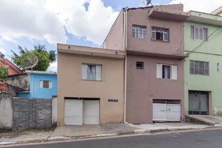 Casa à venda com 150m², 3 quartos e 2 vagas Casa à venda com 150m², 3 quartos e 2 vagasFachada 2