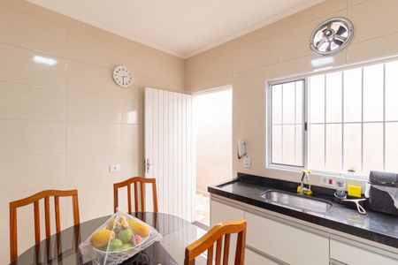 Casa à venda com 150m², 3 quartos e 2 vagas Casa à venda com 150m², 3 quartos e 2 vagasCozinha