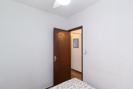 Casa à venda com 150m², 3 quartos e 2 vagas Casa à venda com 150m², 3 quartos e 2 vagasQuarto 2