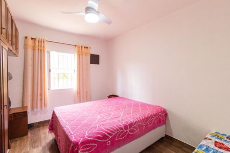 Casa à venda com 150m², 3 quartos e 2 vagas Casa à venda com 150m², 3 quartos e 2 vagasQuarto 1