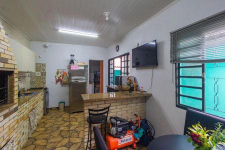 Casa para alugar com 104m², 3 quartos e 3 vagas Casa para alugar com 104m², 3 quartos e 3 vagasCozinha e Área de Serviço