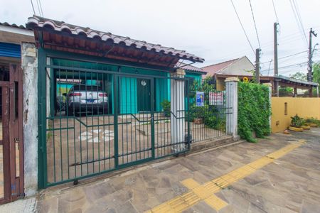 Casa para alugar com 104m², 3 quartos e 3 vagas Casa para alugar com 104m², 3 quartos e 3 vagasFachada