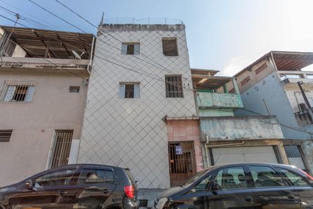 Casa para alugar com 50m², 1 quarto e sem vaga Casa para alugar com 50m², 1 quarto e sem vagaFachada + placa