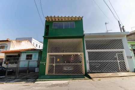 Casa para alugar com 125m², 2 quartos e 1 vaga Casa para alugar com 125m², 2 quartos e 1 vagaFachada