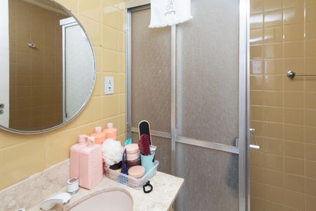 Apartamento à venda com 134m², 3 quartos e 2 vagas Apartamento à venda com 134m², 3 quartos e 2 vagasBanheiro da Suíte