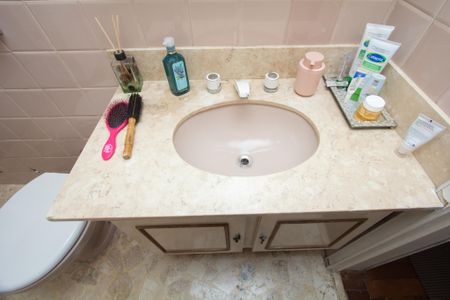 Apartamento à venda com 134m², 3 quartos e 2 vagas Apartamento à venda com 134m², 3 quartos e 2 vagasBanheiro Social