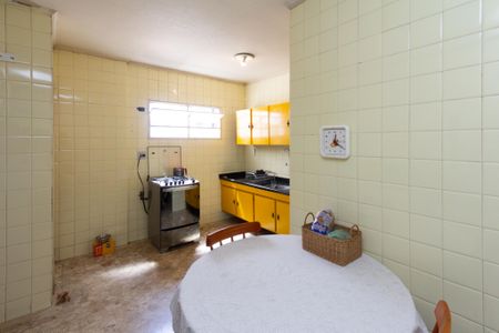 Apartamento à venda com 134m², 3 quartos e 2 vagas Apartamento à venda com 134m², 3 quartos e 2 vagasCozinha