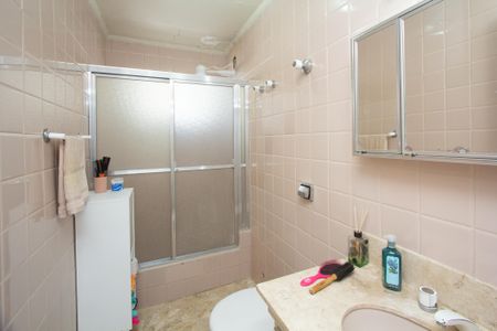 Apartamento à venda com 134m², 3 quartos e 2 vagas Apartamento à venda com 134m², 3 quartos e 2 vagasBanheiro Social