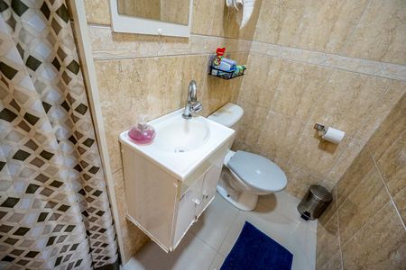 Studio à venda com 240m², 3 quartos e 2 vagas Studio à venda com 240m², 3 quartos e 2 vagasBanheiro social