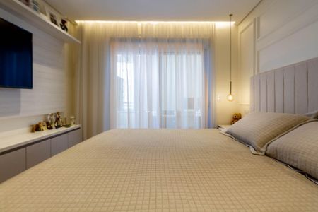 Apartamento à venda com 147m², 3 quartos e 2 vagas Apartamento à venda com 147m², 3 quartos e 2 vagas Suíte