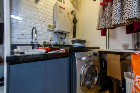 Apartamento à venda com 147m², 3 quartos e 2 vagas Apartamento à venda com 147m², 3 quartos e 2 vagasÁrea de Serviço