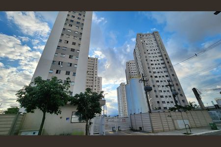 Apartamento para alugar com 40m², 2 quartos e 1 vaga Apartamento para alugar com 40m², 2 quartos e 1 vagaFachada