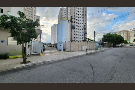 Apartamento para alugar com 40m², 2 quartos e 1 vaga Apartamento para alugar com 40m², 2 quartos e 1 vagaÁrea comum - Vista da Rua