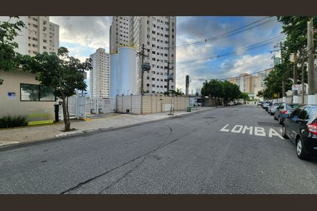 Apartamento para alugar com 40m², 2 quartos e 1 vaga Apartamento para alugar com 40m², 2 quartos e 1 vagaÁrea comum - Vista da Rua