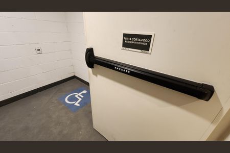 Apartamento para alugar com 40m², 2 quartos e 1 vaga Apartamento para alugar com 40m², 2 quartos e 1 vagaÁrea comum - Escada