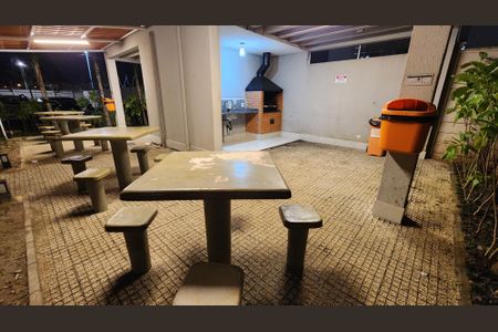 Apartamento para alugar com 40m², 2 quartos e 1 vaga Apartamento para alugar com 40m², 2 quartos e 1 vagaÁrea comum - Churrasqueira