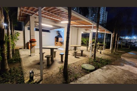 Apartamento para alugar com 40m², 2 quartos e 1 vaga Apartamento para alugar com 40m², 2 quartos e 1 vagaÁrea comum - Salão de festas