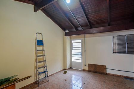 Casa para alugar com 130m², 3 quartos e 8 vagas Casa para alugar com 130m², 3 quartos e 8 vagasQuarto Suíte