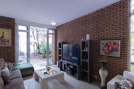 Casa à venda com 350m², 4 quartos e 6 vagas