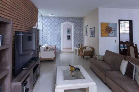 Casa à venda com 350m², 4 quartos e 6 vagas