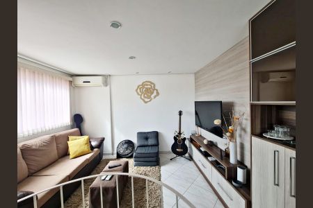 Apartamento à venda com 105m², 2 quartos e 1 vaga Apartamento à venda com 105m², 2 quartos e 1 vagaSala de TV