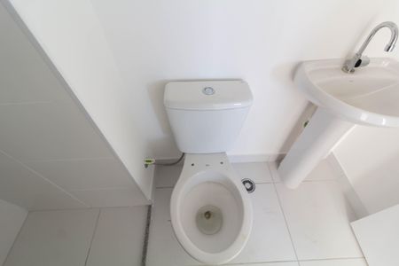 Apartamento para alugar com 34m², 2 quartos e sem vaga Apartamento para alugar com 34m², 2 quartos e sem vagaBanheiro