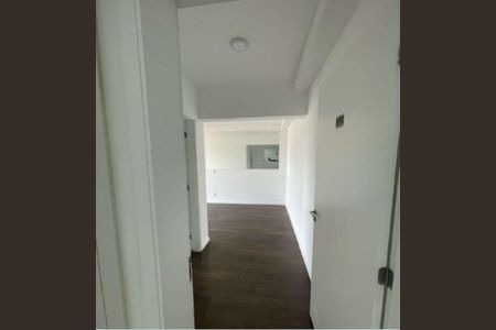 Foto 05 de apartamento à venda com 3 quartos, 76m² em Jardim Tupanci, Barueri
