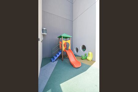 Apartamento para alugar com 52m², 2 quartos e 1 vaga Apartamento para alugar com 52m², 2 quartos e 1 vagaÁrea comum - Playground