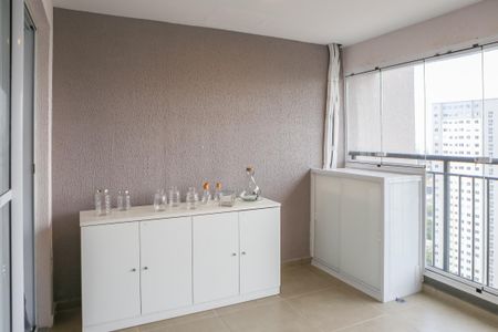 Apartamento para alugar com 74m², 3 quartos e 1 vaga Apartamento para alugar com 74m², 3 quartos e 1 vagaSacada