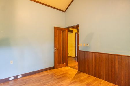 Casa de condomínio para alugar com 590m², 5 quartos e 5 vagas Casa de condomínio para alugar com 590m², 5 quartos e 5 vagasSuíte 3