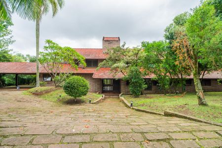 Casa de condomínio para alugar com 590m², 5 quartos e 5 vagas Casa de condomínio para alugar com 590m², 5 quartos e 5 vagasFachada