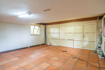 Casa de condomínio para alugar com 590m², 5 quartos e 5 vagas Casa de condomínio para alugar com 590m², 5 quartos e 5 vagasGaragem