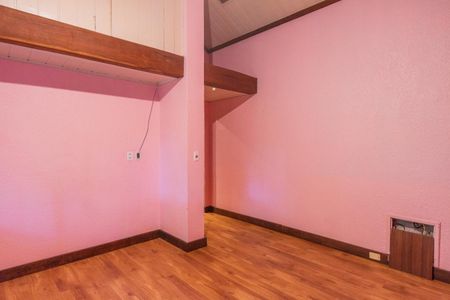 Casa de condomínio para alugar com 590m², 5 quartos e 5 vagas Casa de condomínio para alugar com 590m², 5 quartos e 5 vagasSuíte 4