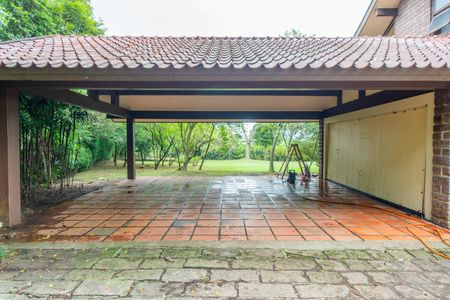 Casa de condomínio para alugar com 590m², 5 quartos e 5 vagas Casa de condomínio para alugar com 590m², 5 quartos e 5 vagasGaragem