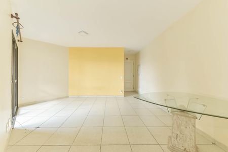 Apartamento à venda com 73m², 3 quartos e 2 vagas Apartamento à venda com 73m², 3 quartos e 2 vagasSala