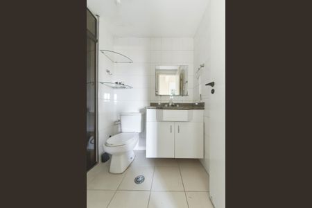 Apartamento à venda com 73m², 3 quartos e 2 vagas Apartamento à venda com 73m², 3 quartos e 2 vagasBanheiro Social