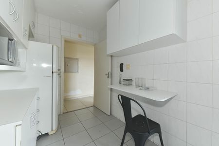 Apartamento à venda com 73m², 3 quartos e 2 vagas Apartamento à venda com 73m², 3 quartos e 2 vagasCozinha