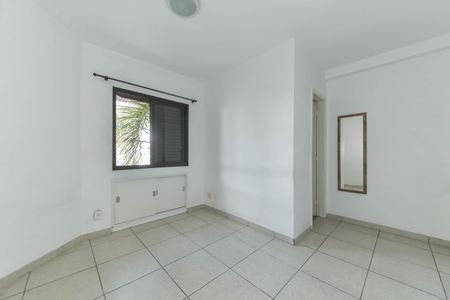 Apartamento à venda com 73m², 3 quartos e 2 vagas Apartamento à venda com 73m², 3 quartos e 2 vagasSuíte