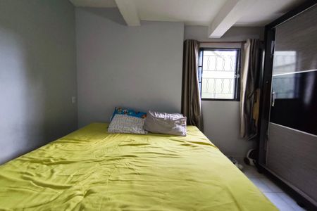 Casa à venda com 236m², 5 quartos e 3 vagas Casa à venda com 236m², 5 quartos e 3 vagasCasa 2 - Quarto