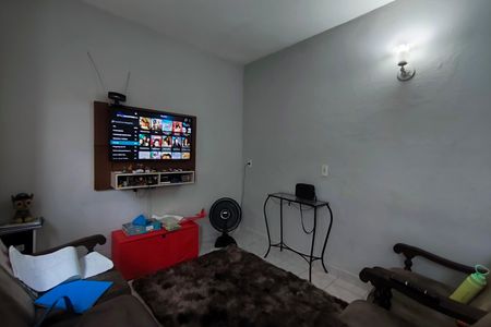 Casa à venda com 236m², 5 quartos e 3 vagas Casa à venda com 236m², 5 quartos e 3 vagasCasa 2 - Sala