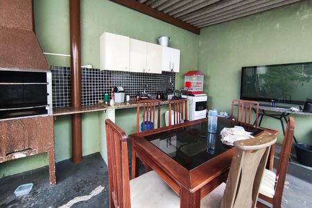 Casa à venda com 236m², 5 quartos e 3 vagas Casa à venda com 236m², 5 quartos e 3 vagasÁrea gourmet