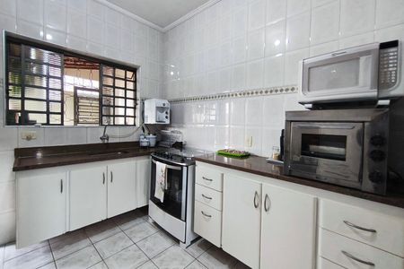 Casa à venda com 236m², 5 quartos e 3 vagas Casa à venda com 236m², 5 quartos e 3 vagasCozinha