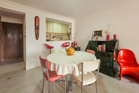 Apartamento para alugar com 105m², 3 quartos e 2 vagas Apartamento para alugar com 105m², 3 quartos e 2 vagasSala