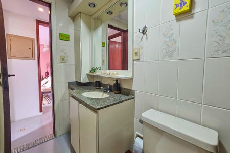 Apartamento para alugar com 105m², 3 quartos e 2 vagas Apartamento para alugar com 105m², 3 quartos e 2 vagasBanheiro Social