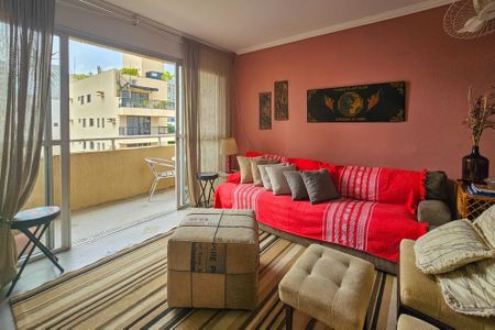 Apartamento para alugar com 105m², 3 quartos e 2 vagas Apartamento para alugar com 105m², 3 quartos e 2 vagasSala