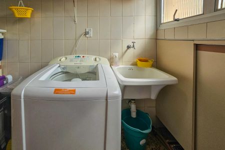 Apartamento para alugar com 105m², 3 quartos e 2 vagas Apartamento para alugar com 105m², 3 quartos e 2 vagasÁrea de serviço