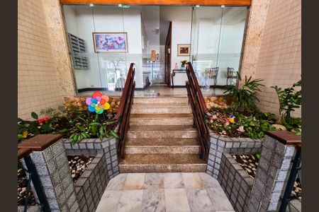 Apartamento à venda com 100m², 2 quartos e 1 vaga Apartamento à venda com 100m², 2 quartos e 1 vagaHall de entrada